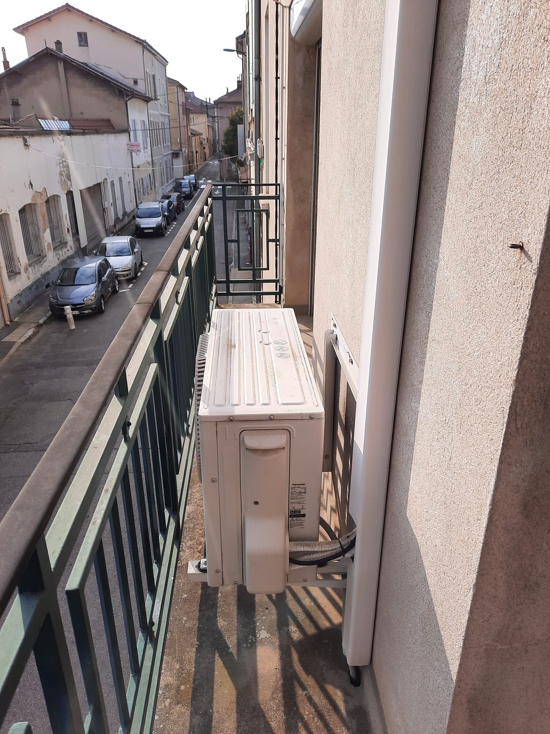 module extérieur pac sur un balcon