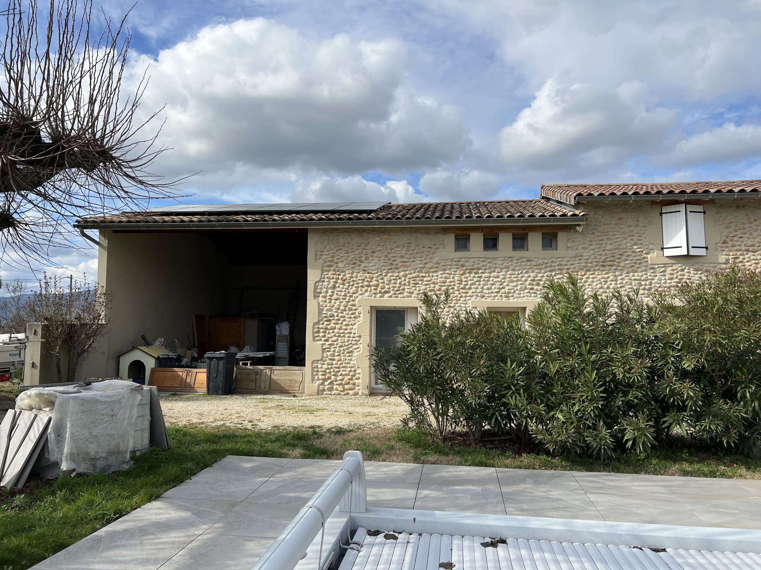 installation modules photovoltaïques sur une toiture